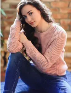 Elite escort service in Thergaon for home and hotel visits